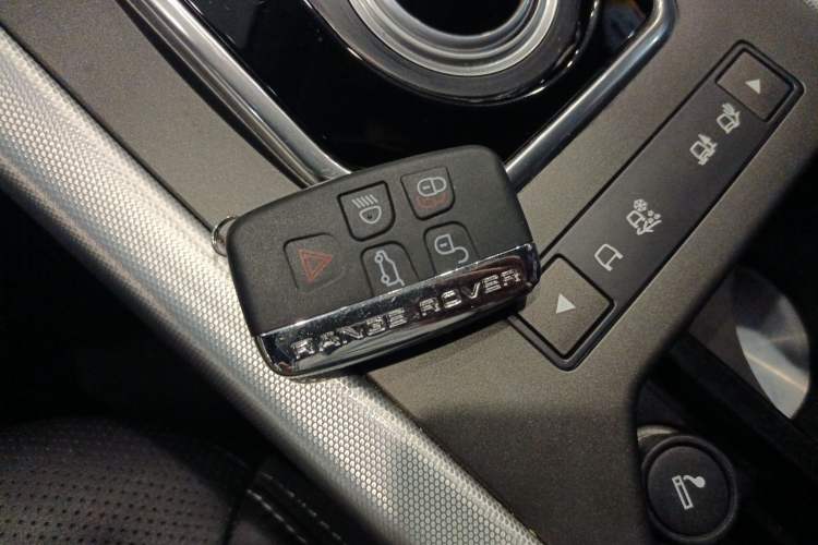 Used Land Rover Range Evoque 2014 2.0T 5-Door Ignite Edition
