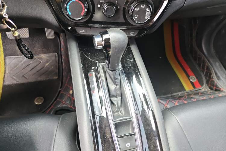 Used Honda Vezel 2017 1.5L CVT 2WD Comfort Model Gear Lever