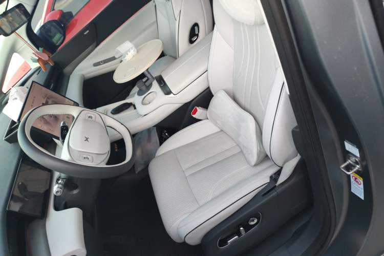 Used XPeng X9 2025 Starship Edition Left Front Seat