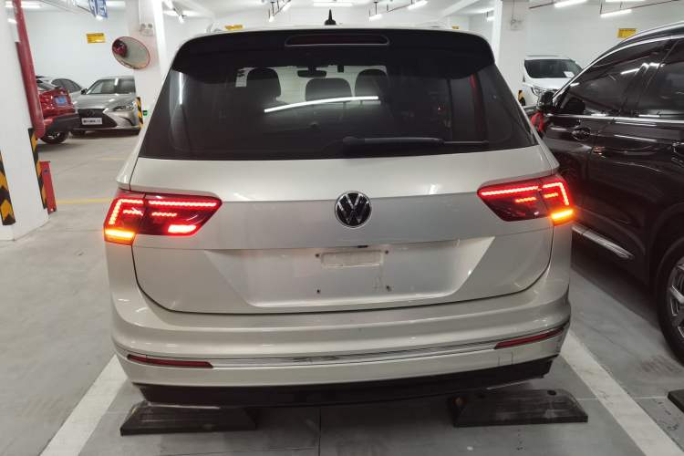 Used Volkswagen Tiguan L 2021 330TSI Automatic Two-Wheel Drive R-Line Flagship Edition
