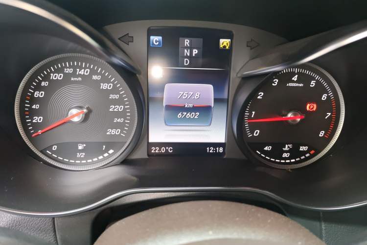 Used Mercedes-Benz GLC 2019 Facelift GLC 260 L 4MATIC Luxury Model
