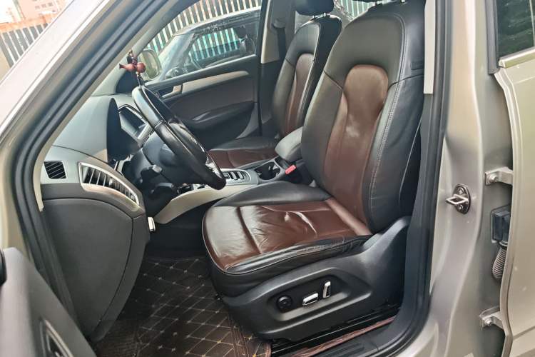 Used Audi Q5 2016 40 TFSI Comfort Model