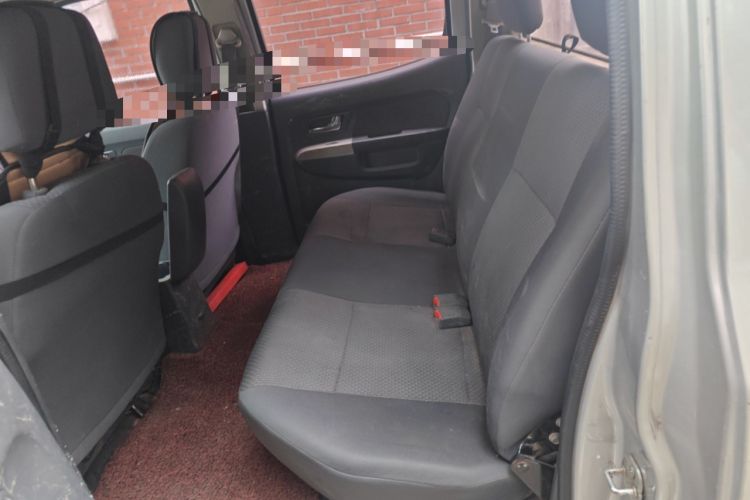 Used Dongfeng Ruichi 2017 2.5T Diesel Two-Wheel Drive Standard Version with Long Cargo Bed – ZD25T5 Left Rear Seat