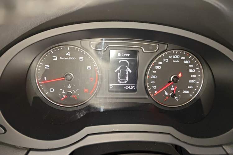 Used Audi Q3 2015 35 TFSI Comfort Model