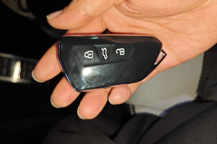 Used Volkswagen Tayron 2025 Tiguan L 380TSI 4Motion Luxury Easy Package