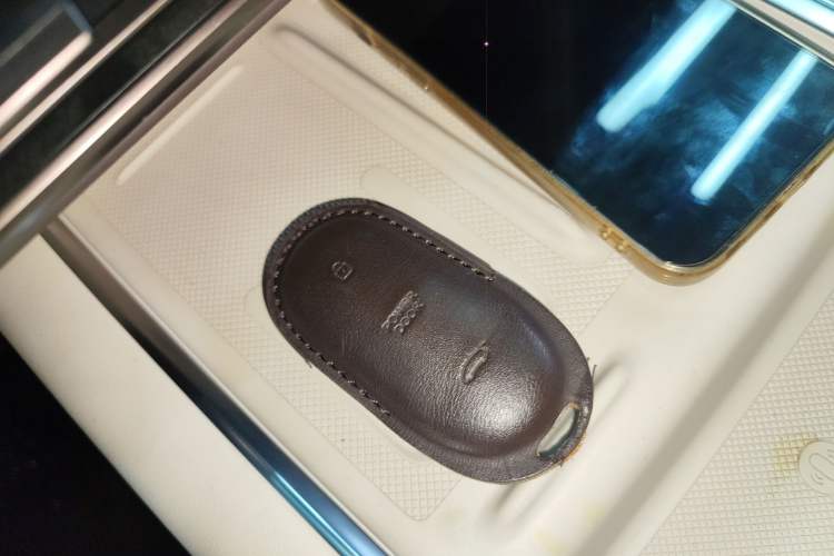 Used Li Auto MEGA 2024 Ultra Model