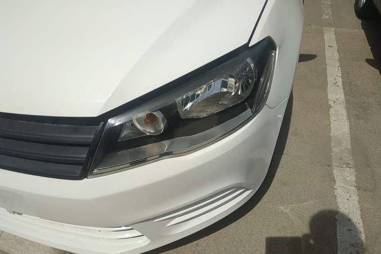 Used Volkswagen Jetta 2013 1.4L Manual Fashion Model Left Front Headlight