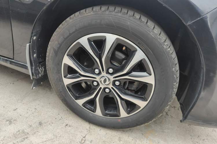 Used FORTHING Joyear S50 2017 1.6L CVT Luxury Model