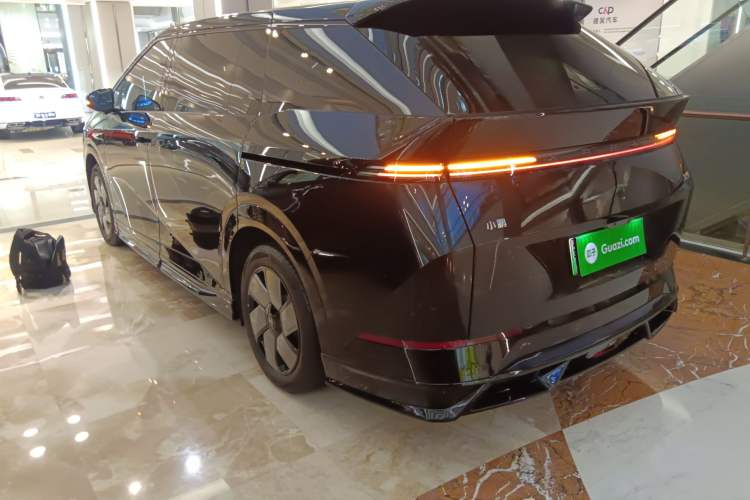 Used XPeng X9 2024 702 Ultra-Long Range Pro