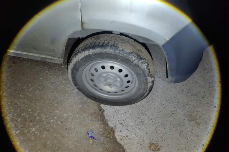 Used Wuling Zhiguang 2015 1.2L Practical LS-I Model Right Front Wheel Hub