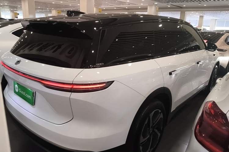 Used Nio ES8 2024 75 kWh Executive Edition
