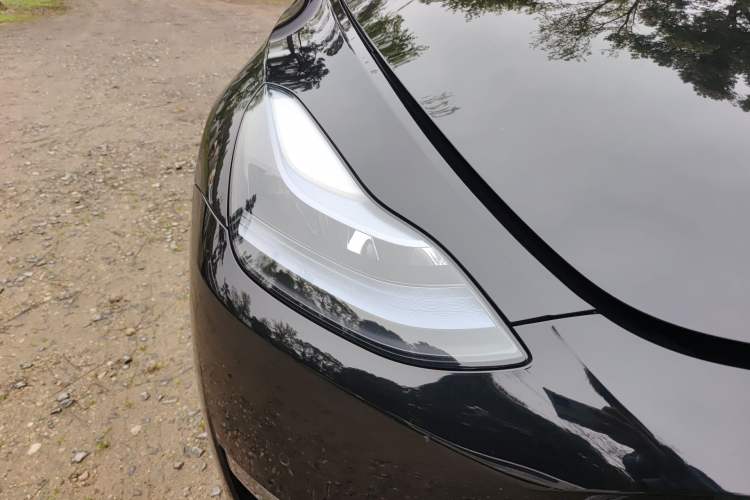 Used Tesla Model Y 2021 Long-Range All-Wheel-Drive Version 3D7