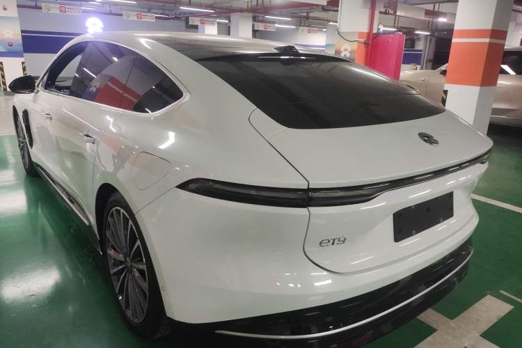 Used Nio ET9 2025 100 kWh Rear Left 45 Deg