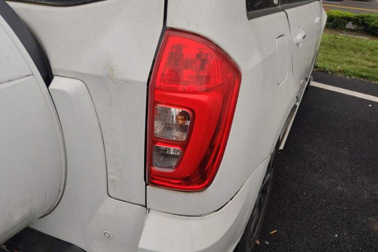 Used Chery Tiggo 3 2016 1.6L CVT ZhiShang Edition Exterior 3