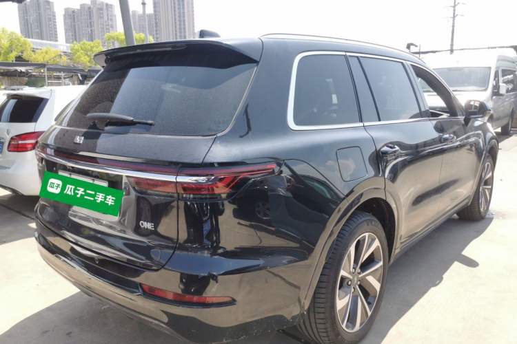 Used Li Auto ONE 2021 Extended-Range 6-Seater Version Rear Right 45 Deg