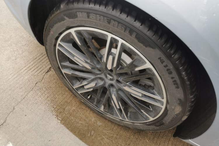 Used NETA S 2024 Extended-Range 1060 Edition Right Rear Wheel Hub