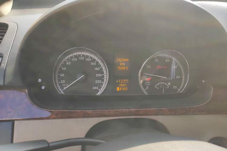 Used Mercedes-Benz Viano 2011 2.5L Prestige Edition