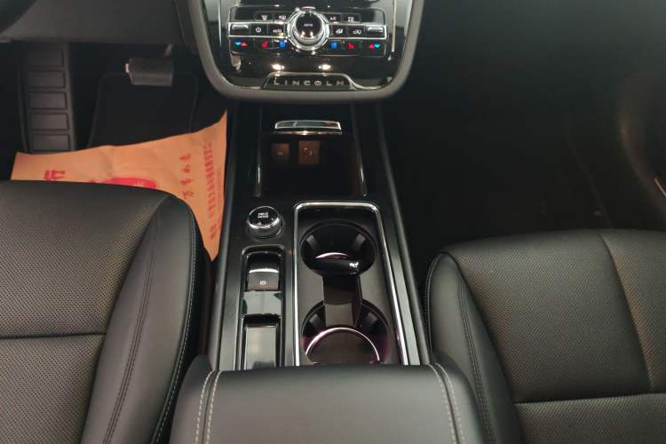 Used Lincoln Corsair 2020 2.0T Two-Wheel Drive Luxury Edition
