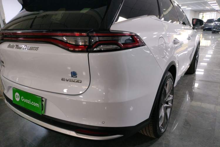 Used BYD Tang New Energy 2019 EV600D Four-Wheel Drive Smart Connect Genesis Edition Right Rear Taillight