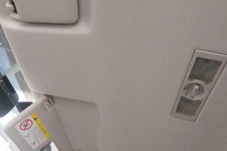 Used Volkswagen Lavida 2018 Classic 1.5L Manual Fashion Edition China VI Standard Headliner