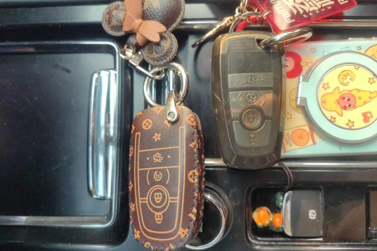 Used Lincoln Corsair 2021 2.0T Two-Wheel Drive Deluxe Edition Vehicle Key