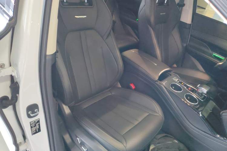 Used Hongqi HS3 2023 1.5T Two-Wheel Drive Shanwei Edition