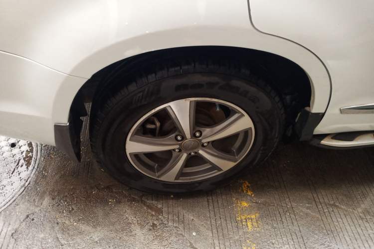 Used Haval H6 2016 Upgraded Model 1.5T Automatic Two-Wheel Drive Elite Version
