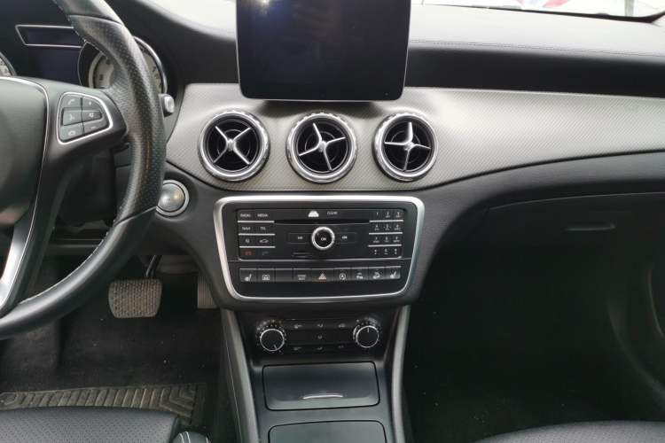 Used Mercedes-Benz GLA 2016 GLA 220 4MATIC Fashion Edition