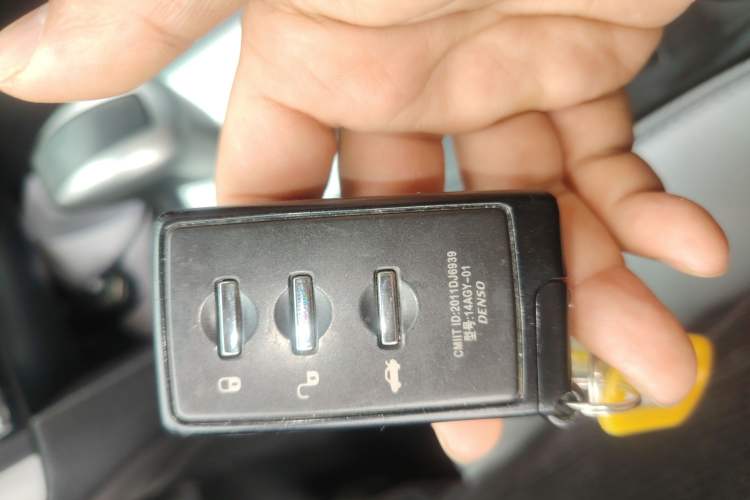 Used Subaru Outback 2014 2.5i Yashang Deluxe Edition