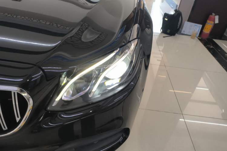 Used Mercedes-Benz E-Class 2017 E 300 L Sporty and Stylish Model