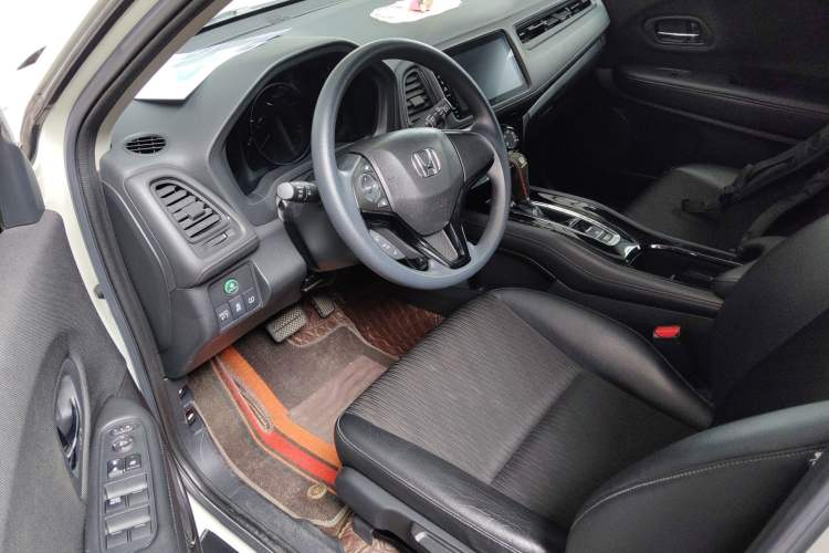 Used Honda Vezel 2020 1.5L CVT Pioneer Edition
