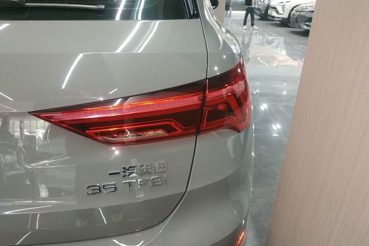 Used Audi Q3 2024 35 TFSI Fashion Dynamic Edition Right Rear Taillight