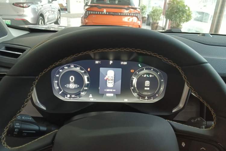 Used Lynk & Co 01 2024 2.0TD Two-Wheel Drive Global Pro