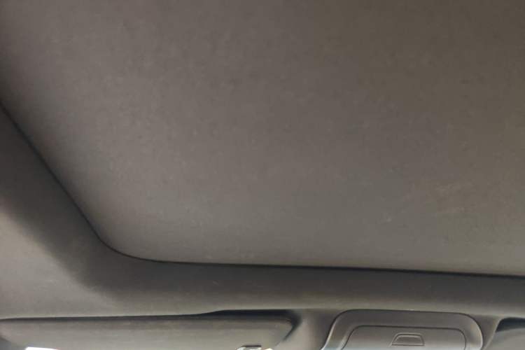 Used Cadillac XT5 2018 25T Luxury Model
