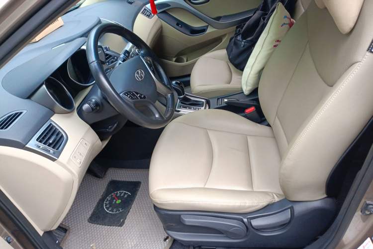Used Hyundai Elantra (5th Generation / Langdong) 2015 1.6L Automatic Luxury Model
