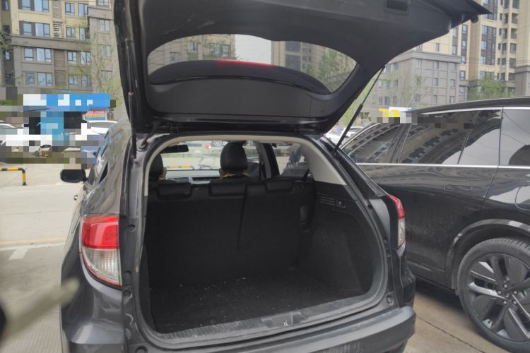 Used Honda Vezel 2020 1.5L CVT Pioneer Edition Trunk