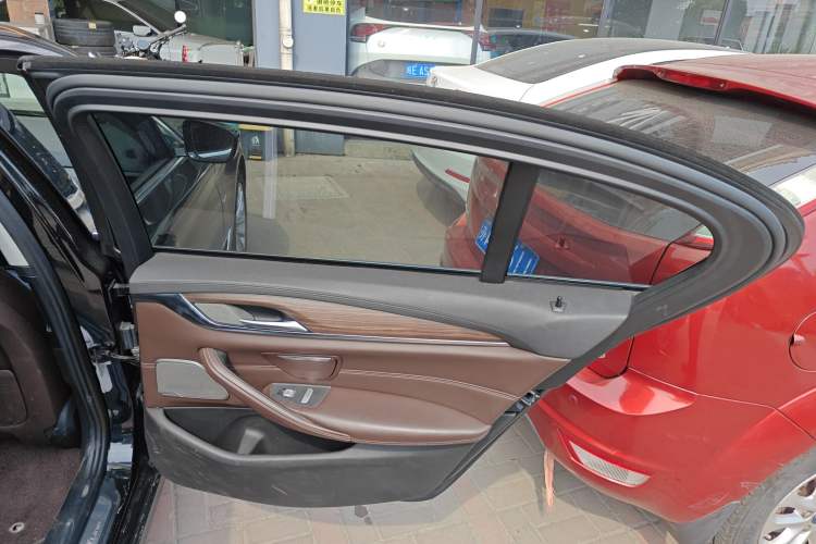 Used BMW 5 Series 2018 530Li xDrive Luxury Package