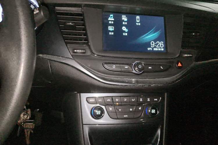 Used Buick Verano 2016 Hatchback 15S Automatic Leading Model Audio And AC Panel