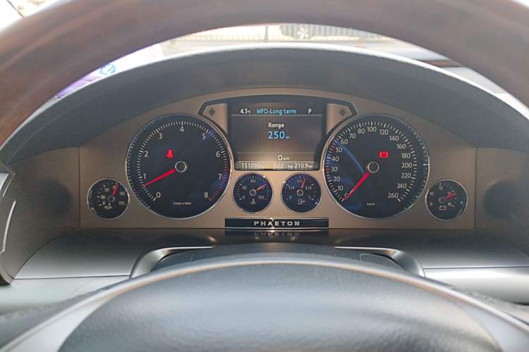 Used Volkswagen Phaeton 2012 3.0L Business Edition
