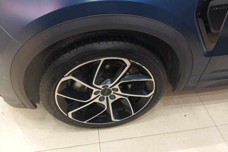 Used Lynk & Co 05 2020 2.0TD Two-Wheel Drive Shine Halo
