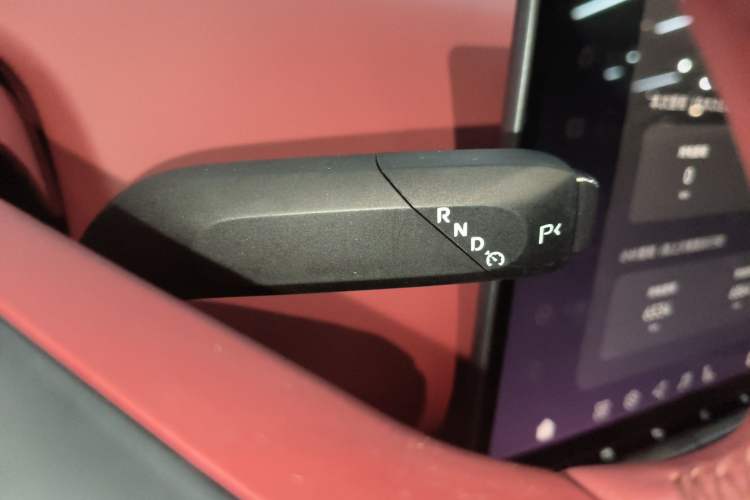 Used Avatr 12 2025 Year Updated Ultra Extended-Range Version Gear Lever