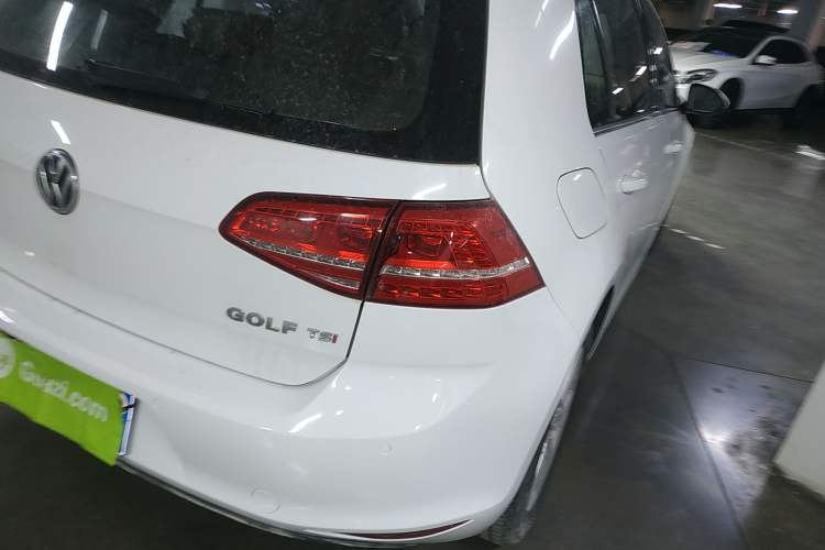 Used Volkswagen Golf 2015 1.4TSI Automatic Luxury Model Right Rear Taillight