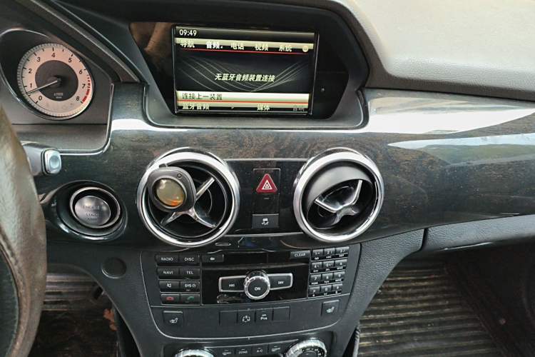 Used Mercedes-Benz GLK-Class 2013 Facelift GLK 300 4MATIC Luxury Edition
