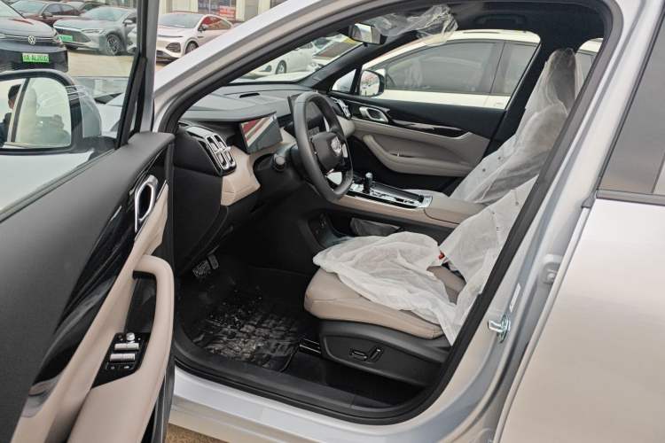 Used Geely Auto FX11 2025 4th Generation 1.5TD DCT – The Start