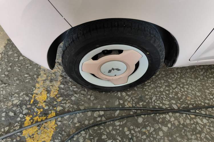 Used Wuling Hongguang MINIEV 2021 Macaron Premium Model – Lithium Iron Phosphate
