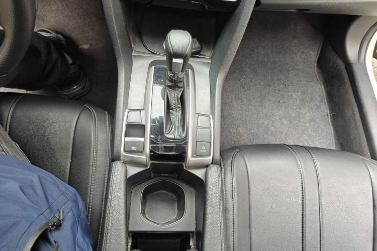 Used Honda Civic 2019 220TURBO CVT Dynamic Edition China VI Gear Lever