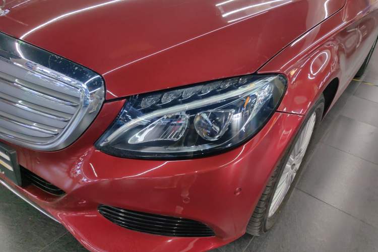 Used Mercedes-Benz C-Class 2015 C 200 L
