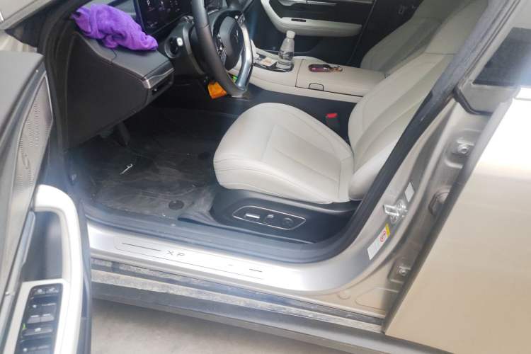 Used XPeng P7 2023 P7i 702 Pro Driver Seat