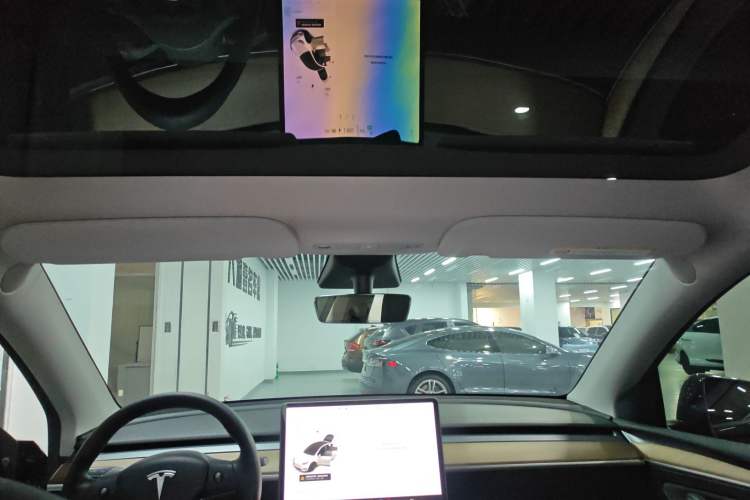 Used Tesla Model Y 2021 Long-Range All-Wheel-Drive Version 3D7