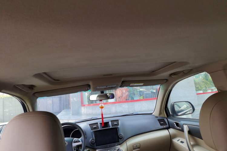 Used Toyota Highlander 2012 2.7L Two-Wheel Drive 7-Seater Luxury Edition Headliner